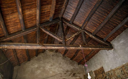 【原创】：每夜鬼话 | 暗红色房梁