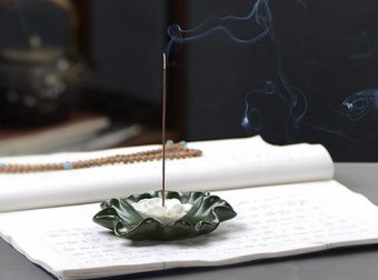 那个人想把我仙家扣那儿，结果堂口的香齐刷地灭了