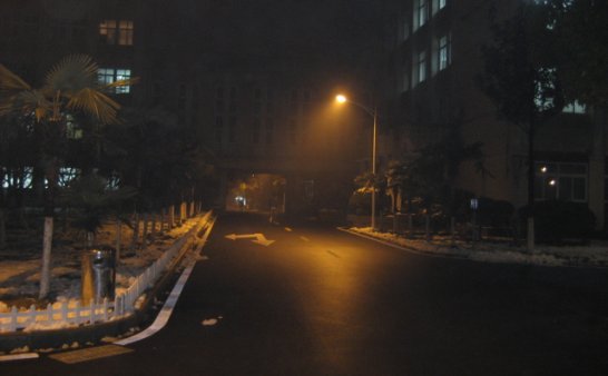 作死小王子之夜探火葬场